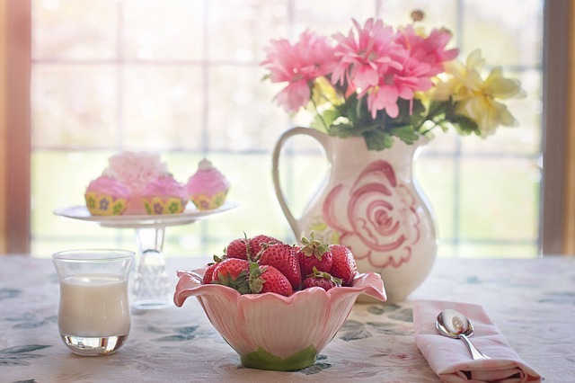 strawberries-783351_640