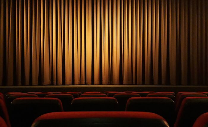 movie-theater-4609877_1280