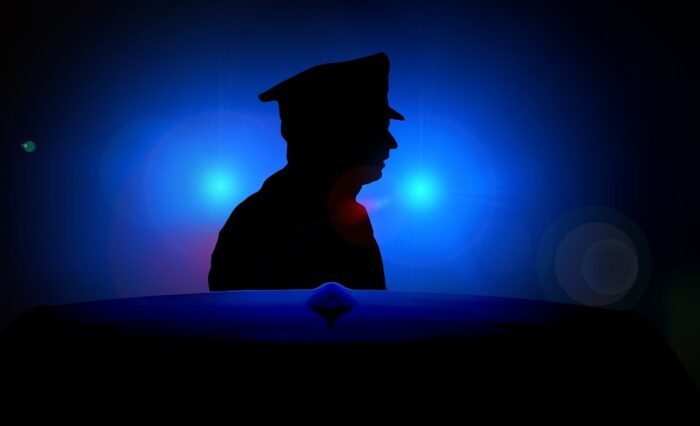 blue-light-1675686_1280 blue-light-1675686_1280
